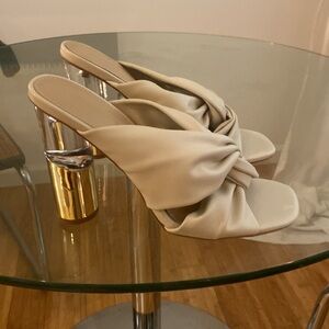 NWT Shoe Dazzle Nykole two tone heel sandal size 8.5